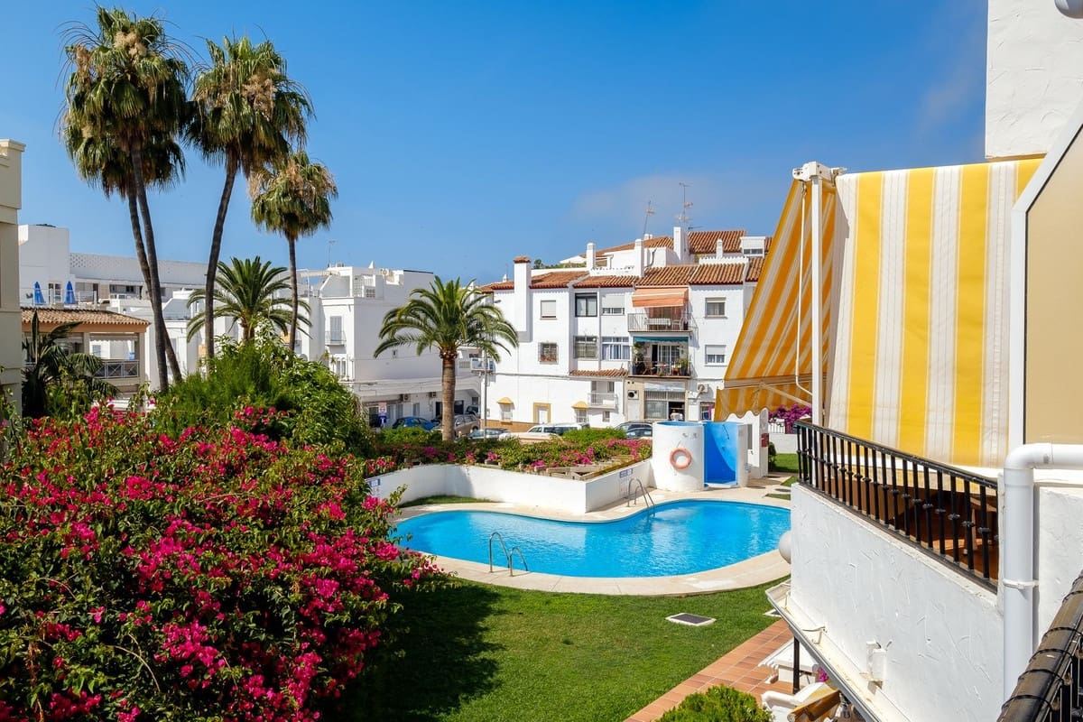 2 chambre Appartement à vendre à Nerja avec piscine - 499 000 € (Ref: 9150976)