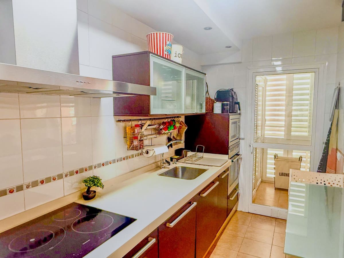 2 soverom Leilighet til salgs i Algarrobo Costa med garasje - € 275 000 (Ref: 9183301)