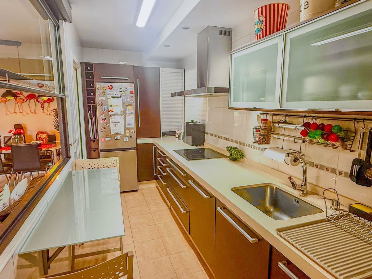 2 soverom Leilighet til salgs i Algarrobo Costa med garasje - € 275 000 (Ref: 9183301)