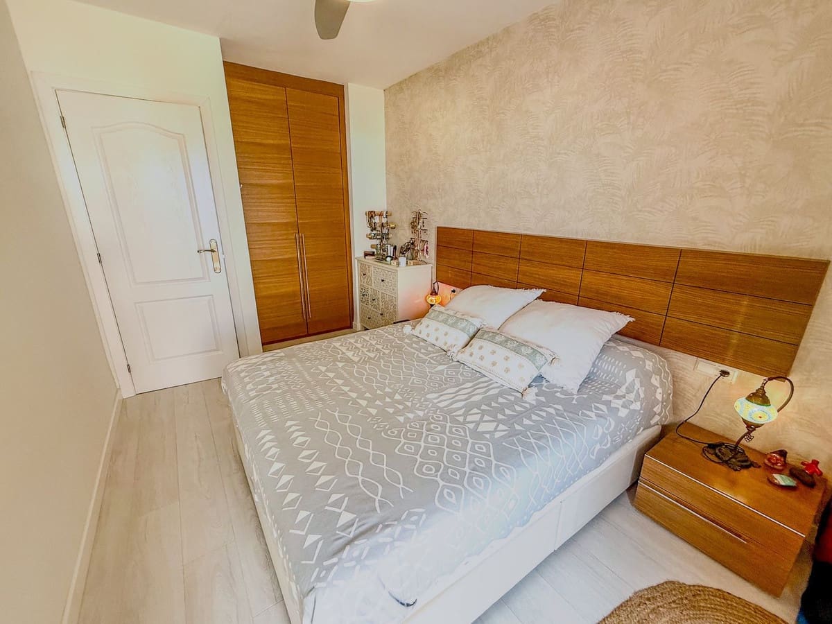 2 soverom Leilighet til salgs i Algarrobo Costa med garasje - € 275 000 (Ref: 9183301)