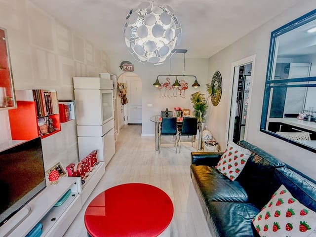 2 soveværelse Lejlighed til salg i Algarrobo Costa, Algarrobo med garage - € 275.000 (Ref: 9183301)