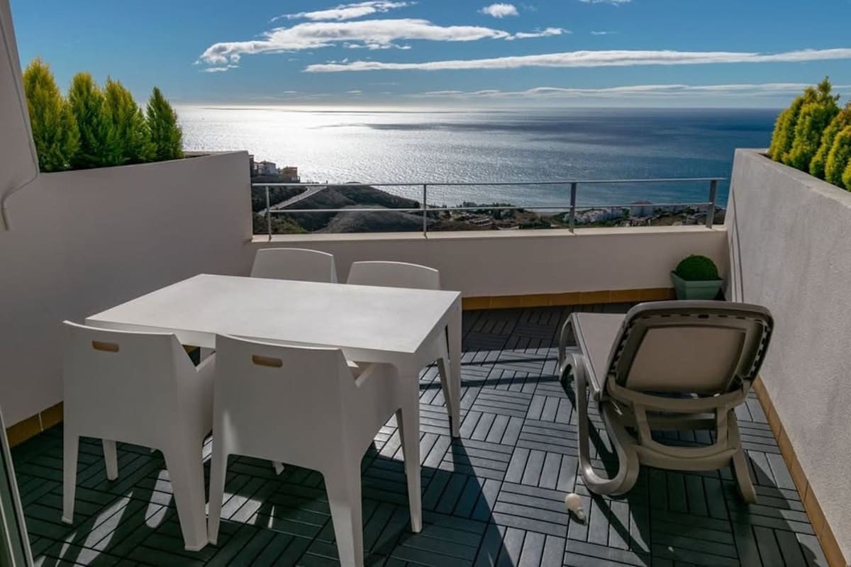 4 soveværelse Byhus til salg i Torrox-Costa med swimmingpool - € 360.000 (Ref: 9205675)
