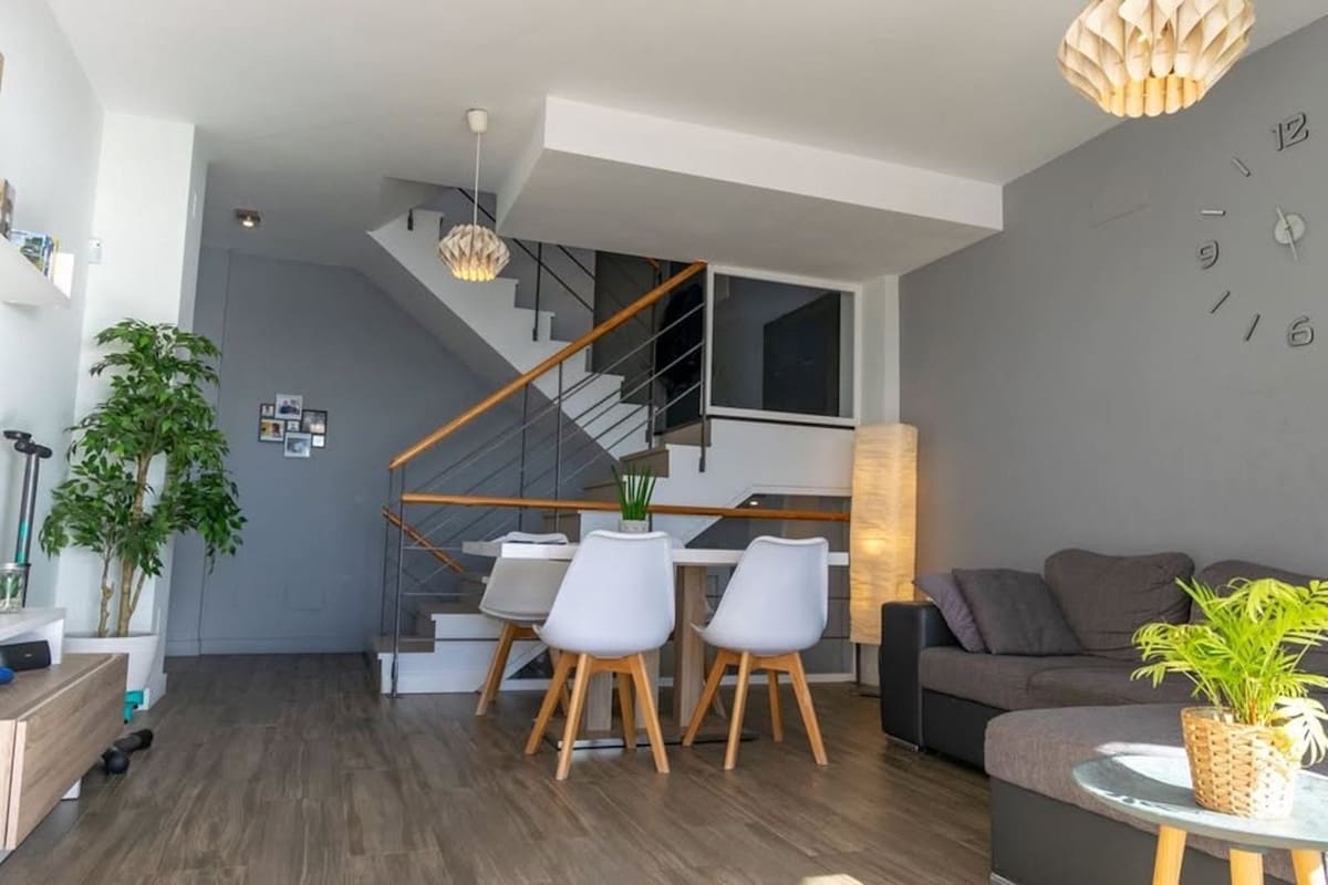 4 soveværelse Byhus til salg i Torrox-Costa med swimmingpool - € 360.000 (Ref: 9205675)