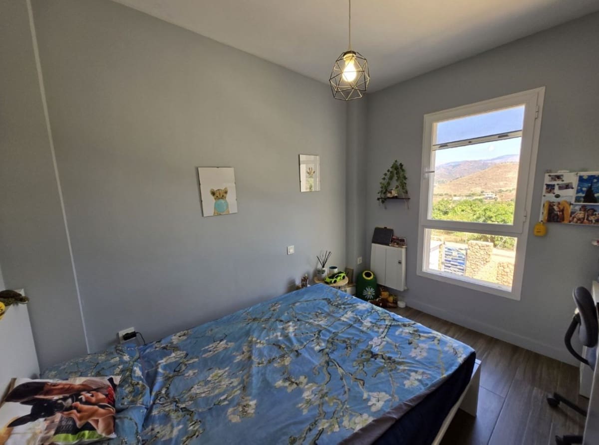 4 soveværelse Byhus til salg i Torrox-Costa med swimmingpool - € 360.000 (Ref: 9205675)