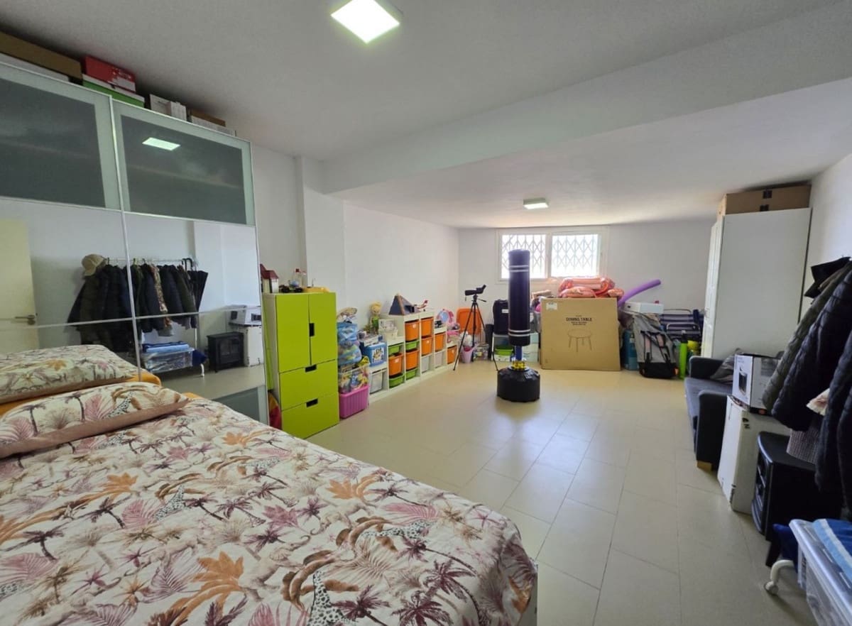 4 soveværelse Byhus til salg i Torrox-Costa med swimmingpool - € 360.000 (Ref: 9205675)