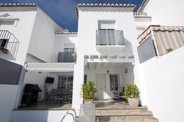 3 soveværelse Byhus til salg i Nerja med swimmingpool - € 498.000 (Ref: 9207760)