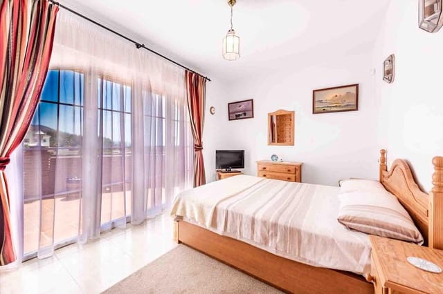 5 soveværelse Villa til salg i Nerja med swimmingpool garage - € 945.000 (Ref: 9235489)