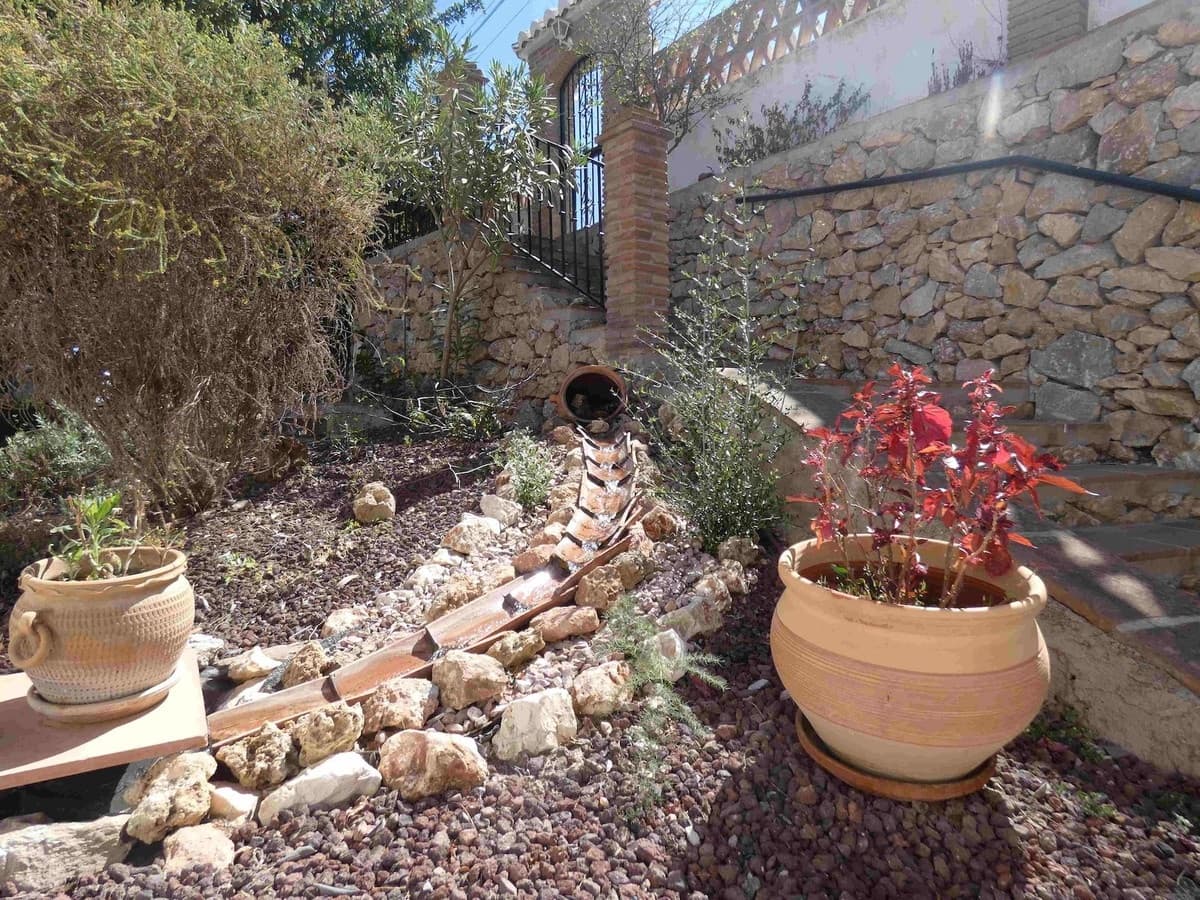 5 sypialnia Willa na sprzedaż w Nerja z basenem garażem - 945 000 € (Ref: 9235489)