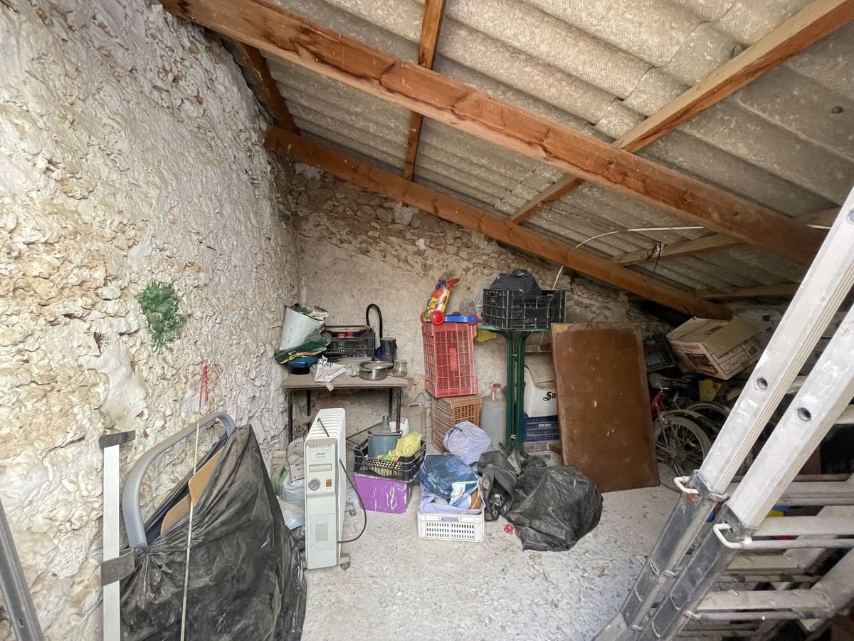 5 soveværelse Byhus til salg i Maro - € 420.000 (Ref: 9246150)