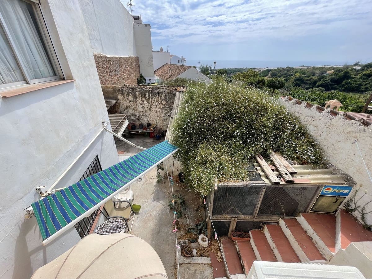 5 soveværelse Byhus til salg i Maro - € 420.000 (Ref: 9246150)