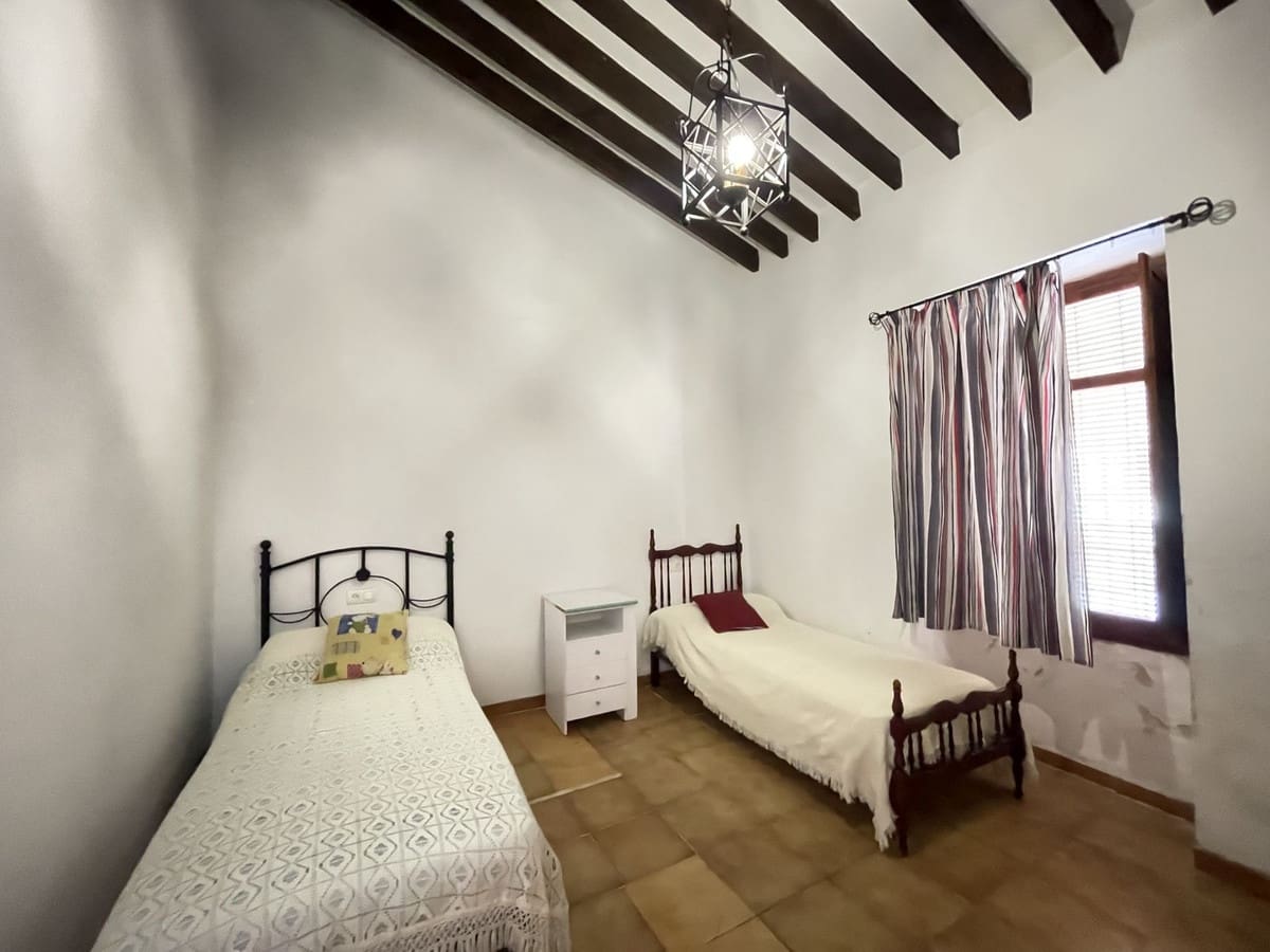 5 bedroom Townhouse for sale in Maro - € 385,000 (Ref: 9246150)