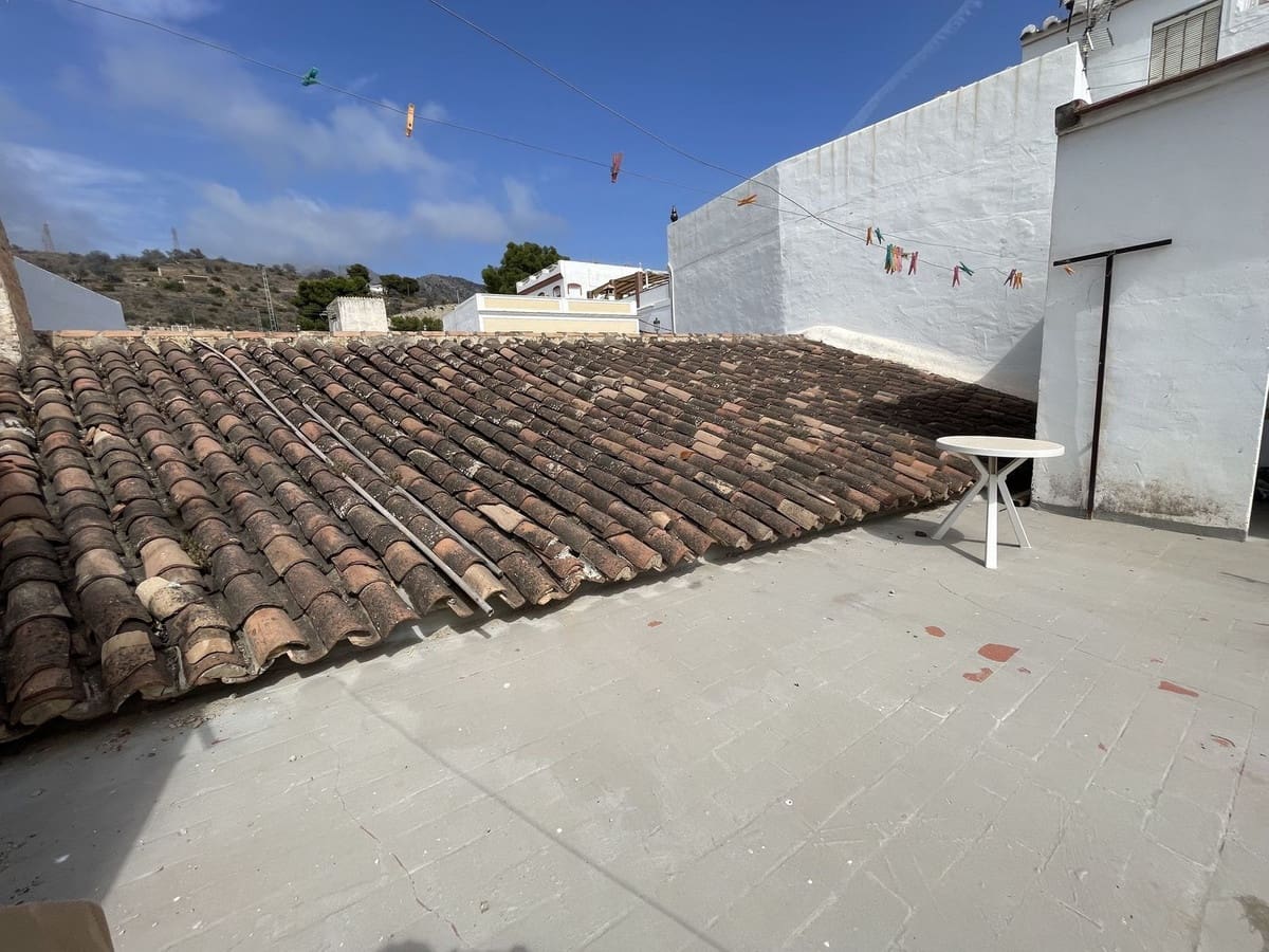 5 bedroom Townhouse for sale in Maro - € 385,000 (Ref: 9246150)