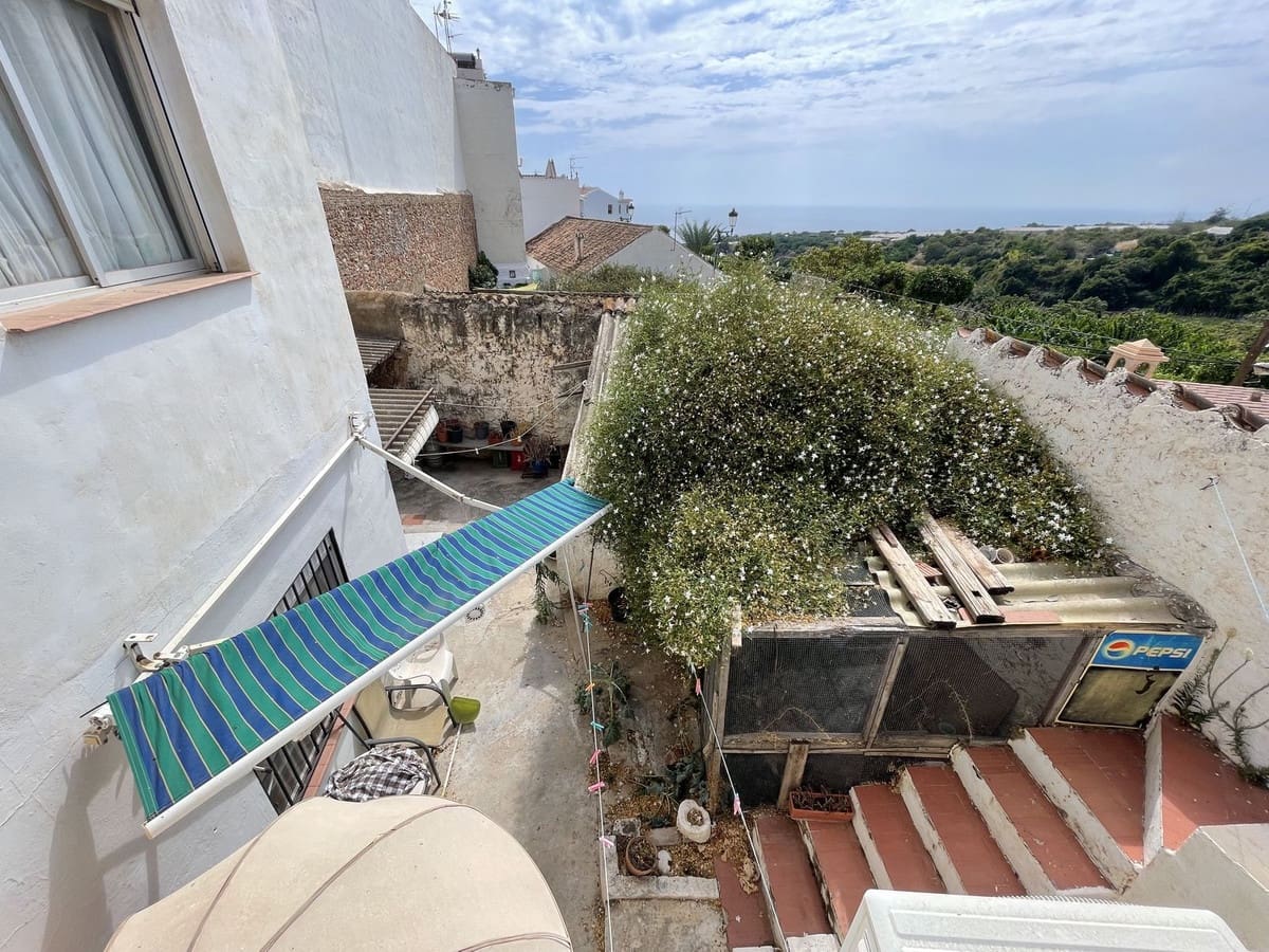 5 bedroom Townhouse for sale in Maro - € 385,000 (Ref: 9246150)