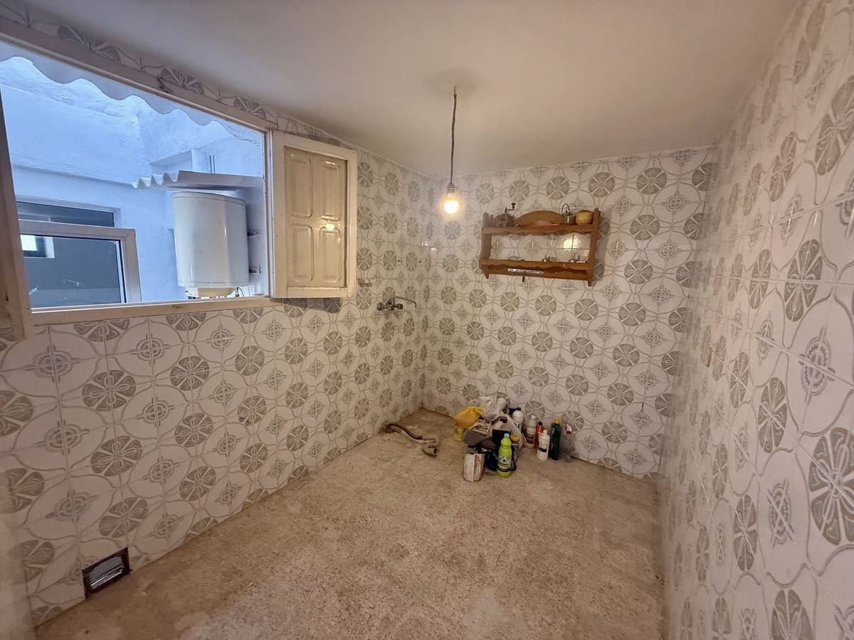 Casa de 3 habitaciones en Frigiliana en venta - 295.000 € (Ref: 9261920)