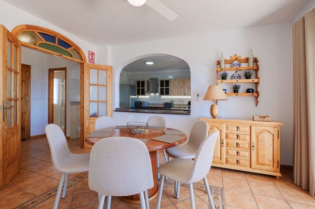 3 soverom Villa til salgs i Frigiliana med svømmebasseng garasje - € 799 000 (Ref: 9378415)