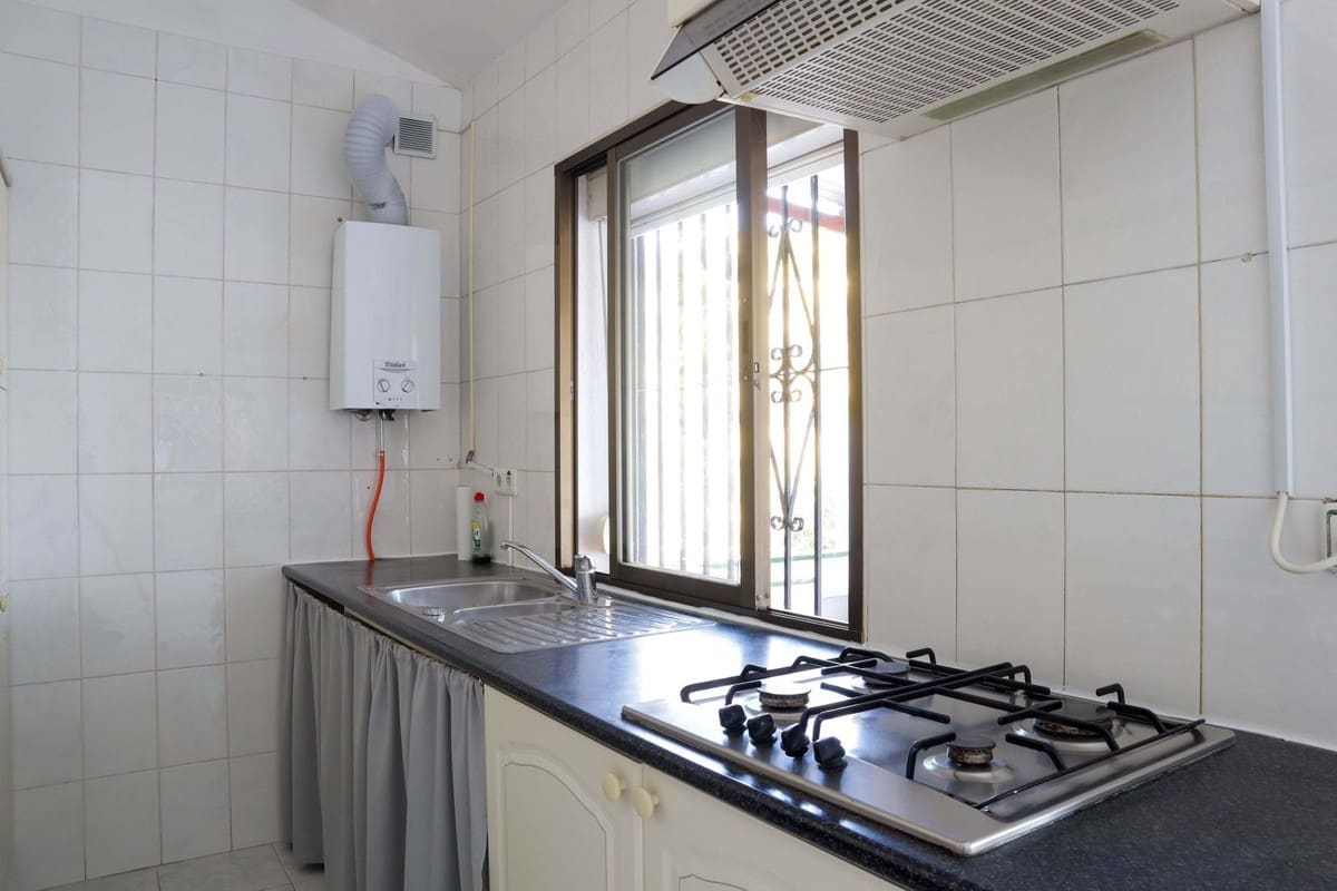 4 sypialnia Willa na sprzedaż w Torrox z garażem - 379 000 € (Ref: 9389963)