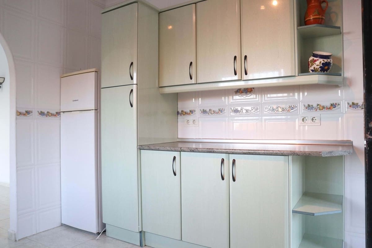 4 sypialnia Willa na sprzedaż w Torrox z garażem - 379 000 € (Ref: 9389963)