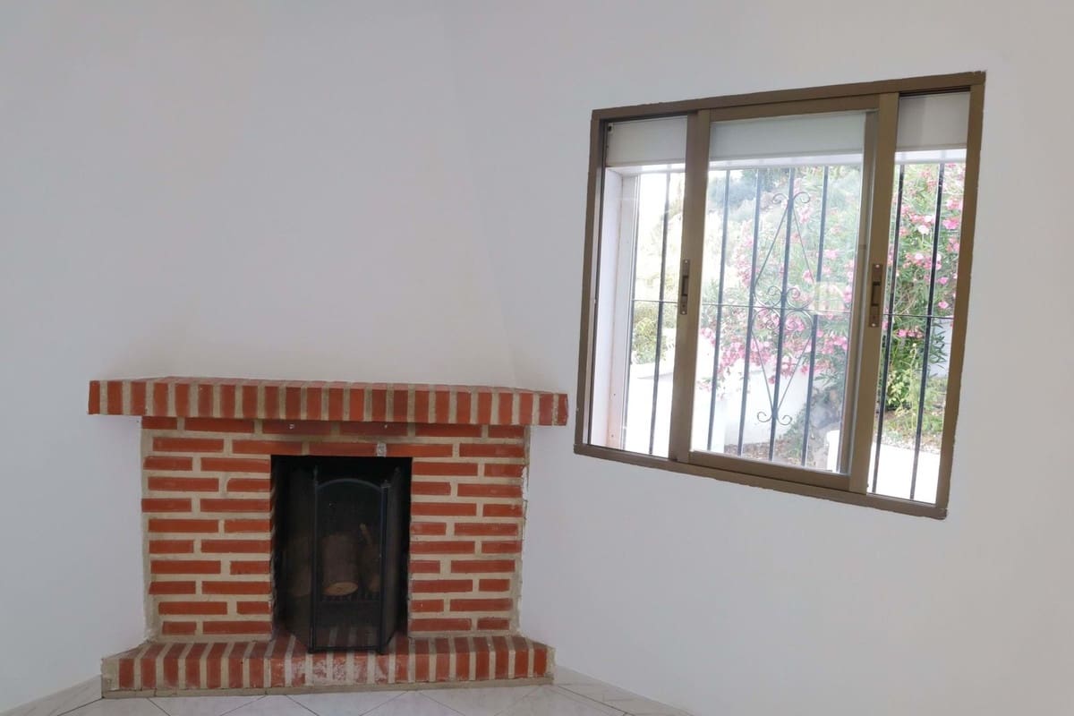 4 soveværelse Villa til salg i Torrox med garage - € 355.000 (Ref: 9389963)