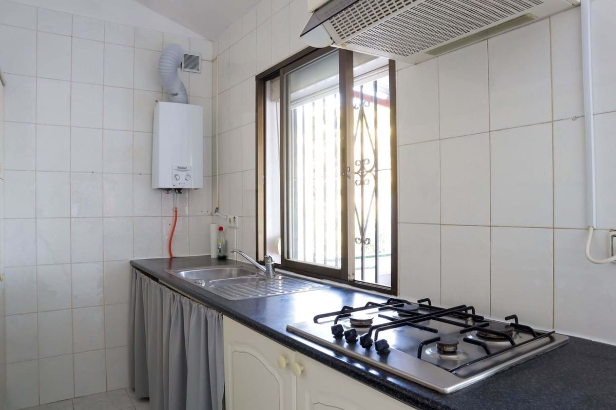 4 soveværelse Villa til salg i Torrox med garage - € 355.000 (Ref: 9389963)