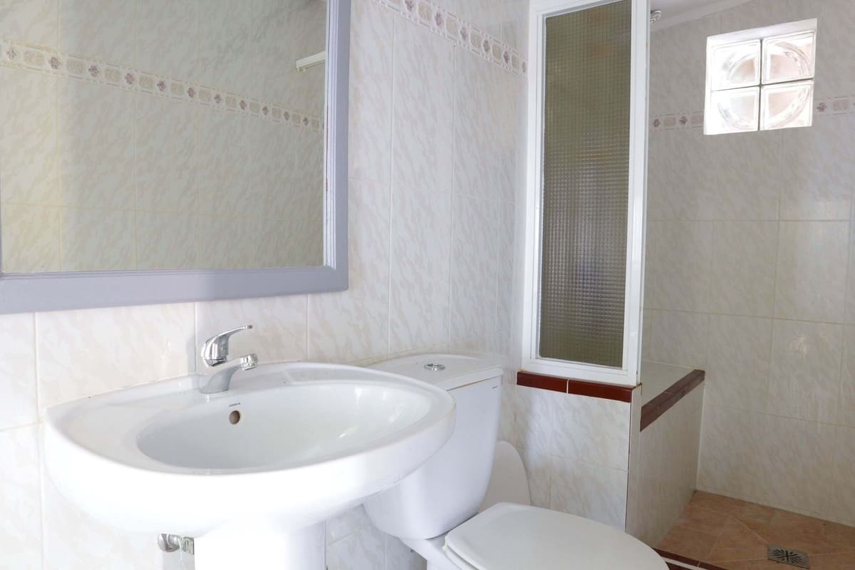 4 soveværelse Villa til salg i Torrox med garage - € 355.000 (Ref: 9389963)