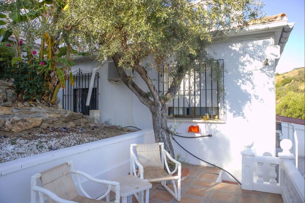 4 soveværelse Villa til salg i Torrox med garage - € 355.000 (Ref: 9389963)