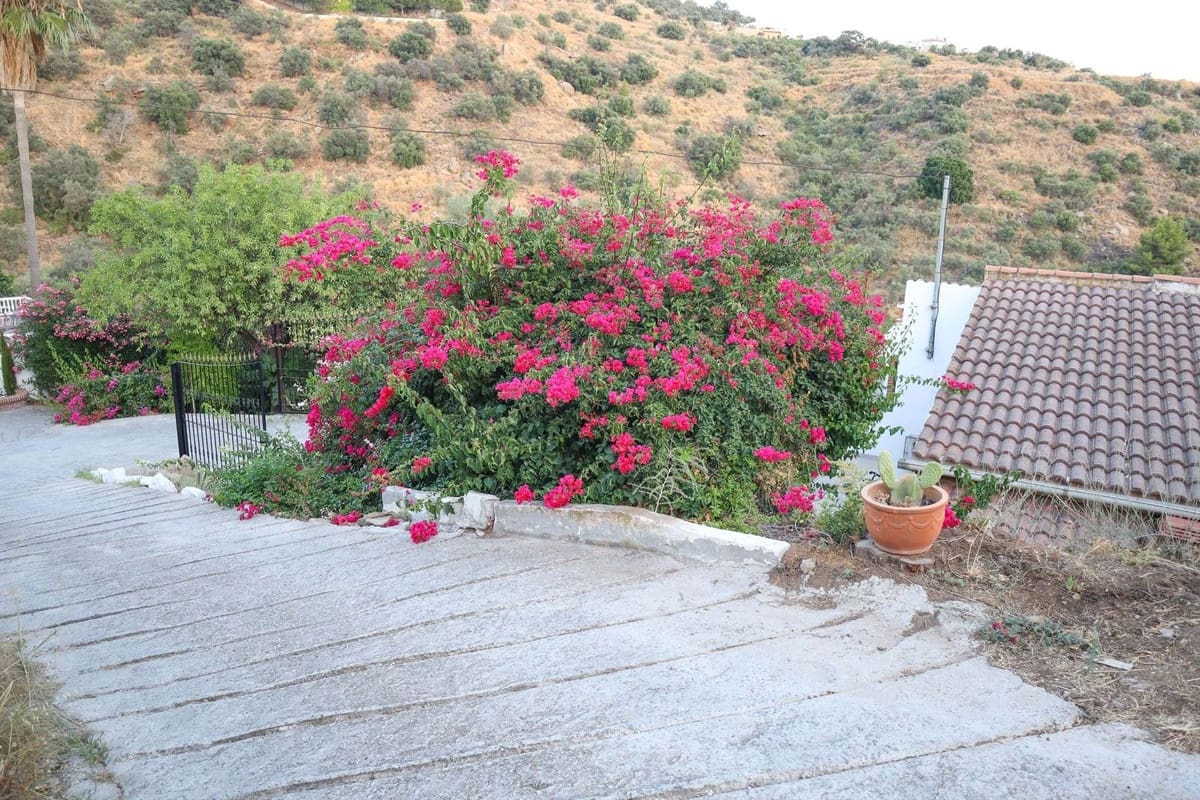 4 soveværelse Villa til salg i Torrox med garage - € 355.000 (Ref: 9389963)