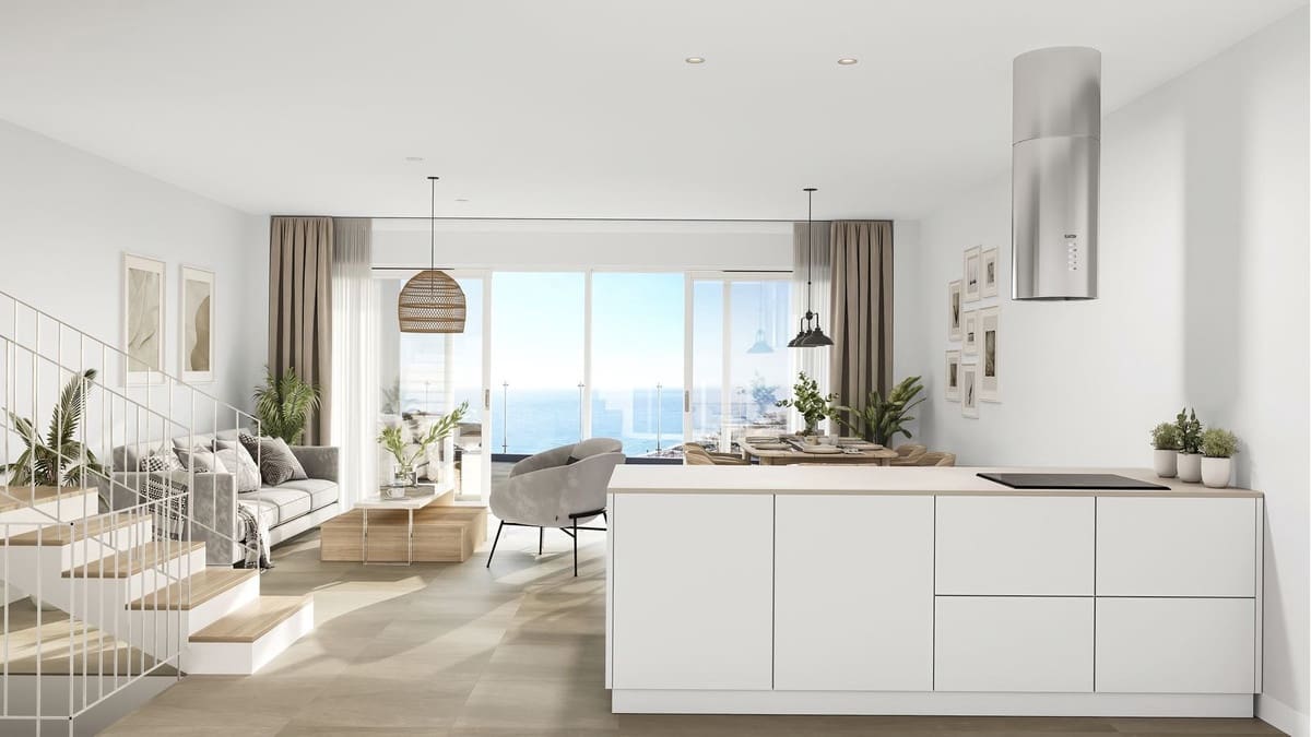 3 soveværelse Semi-Rækkehus til salg i Torrox-Costa med swimmingpool garage - € 499.000 (Ref: 9413006)