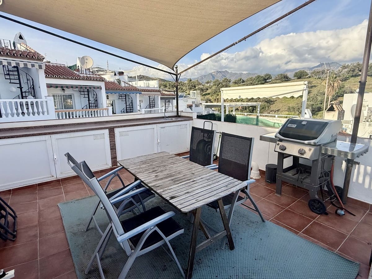 3 soverom Hus til salgs i Nerja med svømmebasseng garasje - € 349 000 (Ref: 9539673)