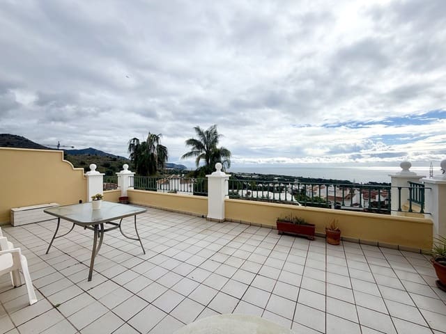 2 soverom Leilighet til salgs i Nerja med svømmebasseng garasje - € 420 000 (Ref: 9542704)