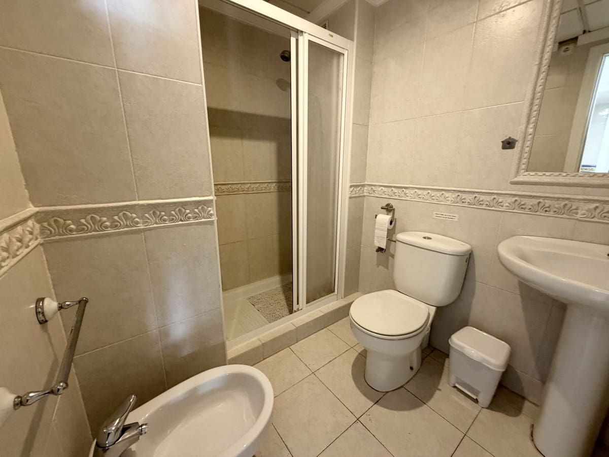 Apartamento de 2 habitaciones en Nerja en venta con piscina garaje - 420.000 € (Ref: 9542704)