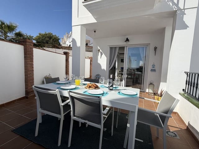 3 soveværelse Villa til salg i Nerja med swimmingpool garage - € 600.000 (Ref: 9570113)