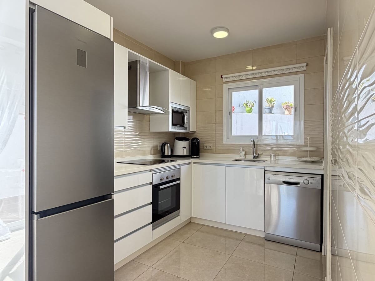 3 bedroom Villa for sale in Nerja with pool garage - € 600,000 (Ref: 9570113)