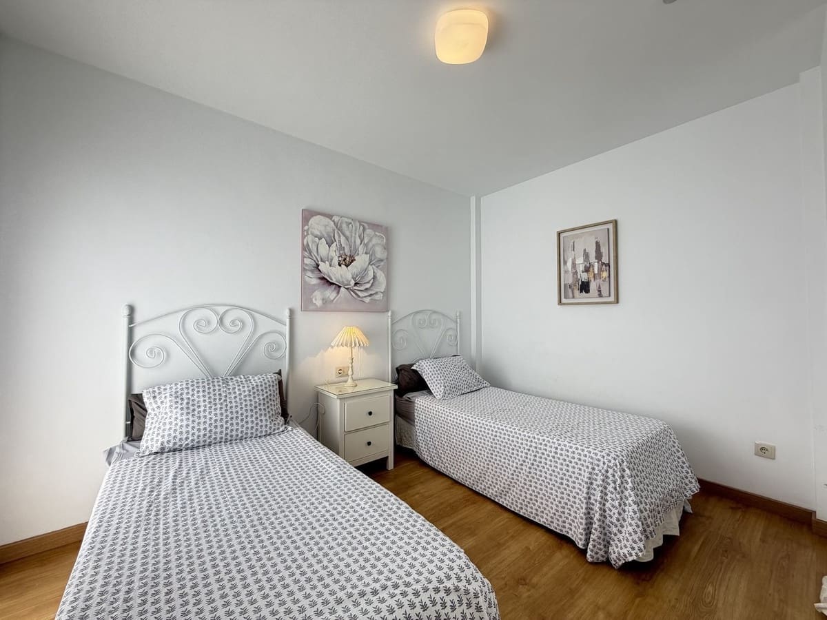 3 bedroom Villa for sale in Nerja with pool garage - € 600,000 (Ref: 9570113)