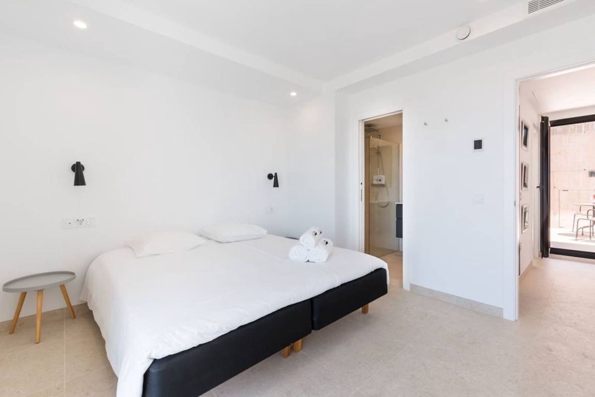 3 soveværelse Byhus til salg i Torrox-Costa med swimmingpool garage - € 599.000 (Ref: 9614113)