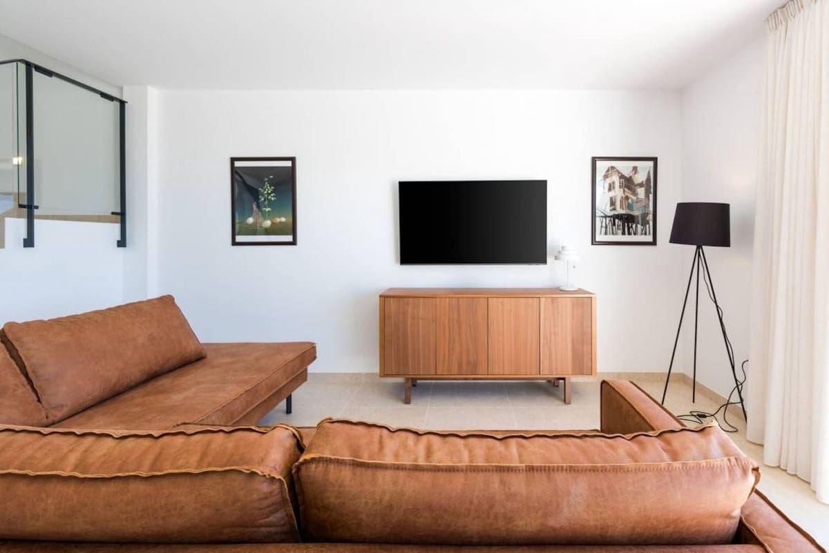 3 soveværelse Byhus til salg i Torrox-Costa med swimmingpool garage - € 599.000 (Ref: 9614113)