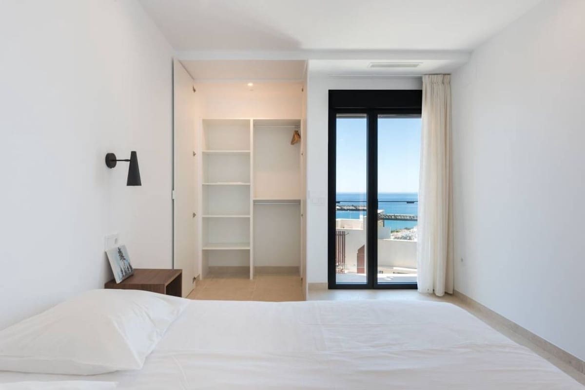 3 soveværelse Byhus til salg i Torrox-Costa med swimmingpool garage - € 599.000 (Ref: 9614113)