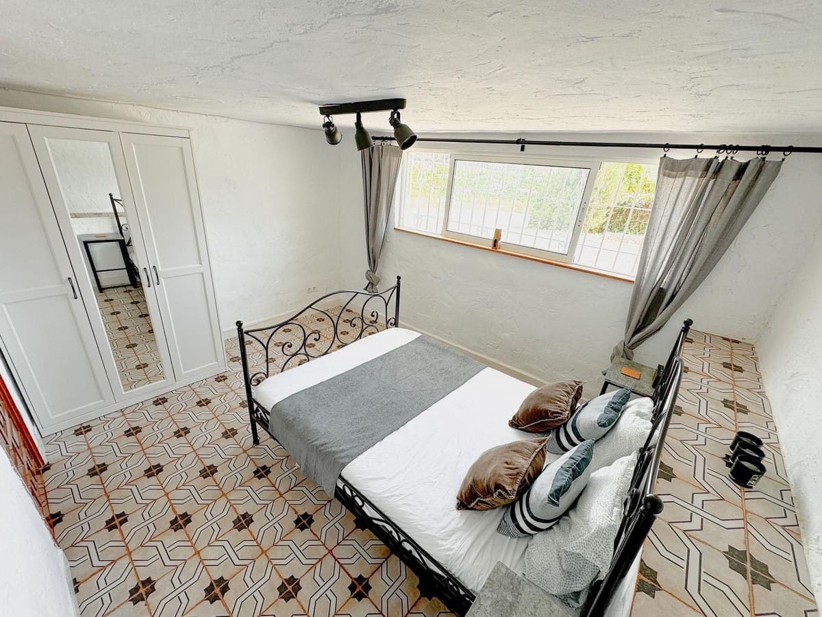 6 soverom Villa til salgs i Nerja med svømmebasseng garasje - € 1 099 000 (Ref: 9614239)