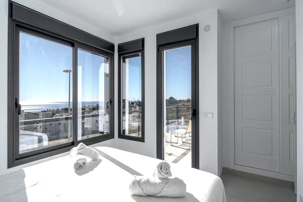 3 chambre Villa/Maison à vendre à Nerja avec piscine - 829 000 € (Ref: 9614240)