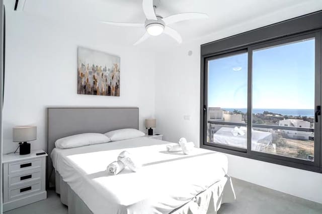 3 makuuhuone Huvila myytävänä paikassa Nerja mukana uima-altaan - 829 000 € (Ref: 9614240)