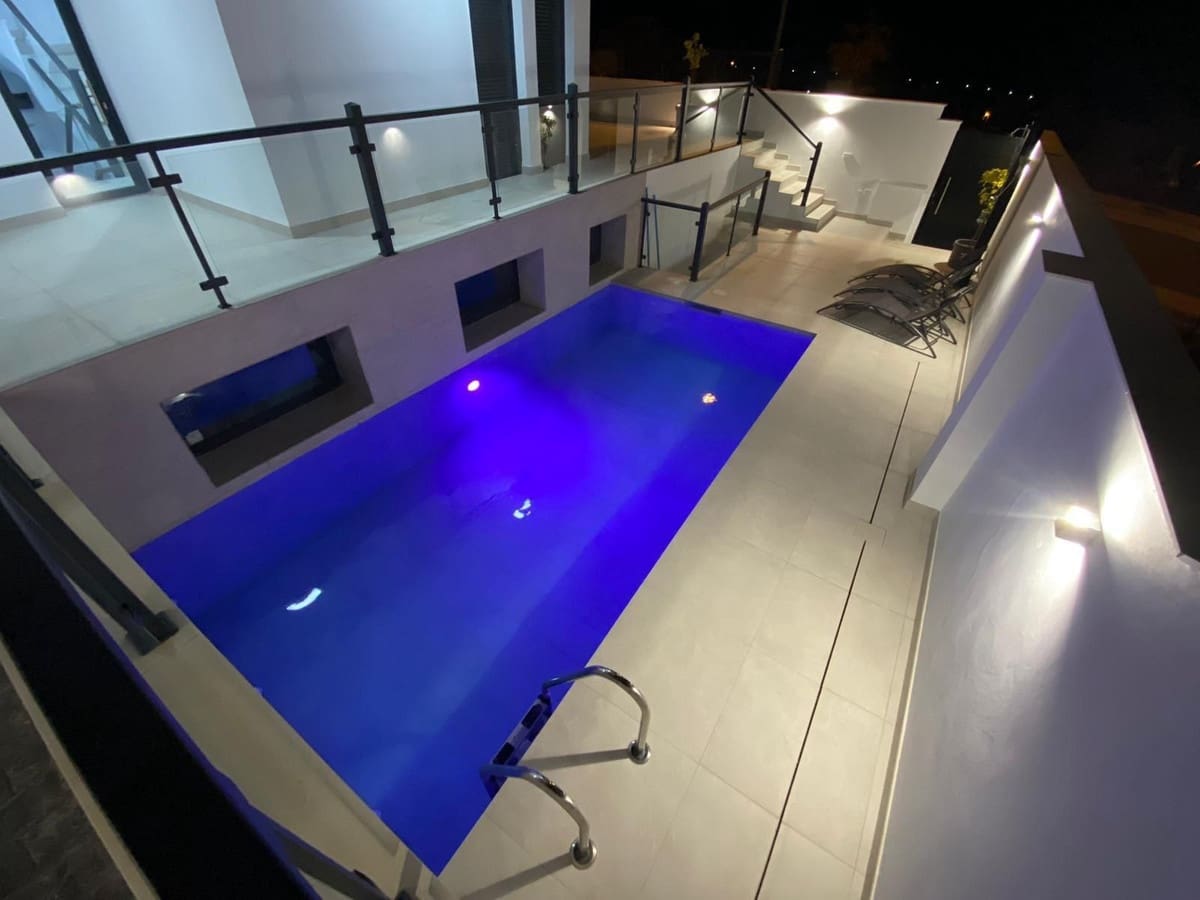 3 chambre Villa/Maison à vendre à Nerja avec piscine - 829 000 € (Ref: 9614240)