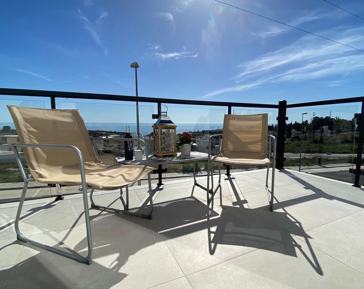 3 bedroom Villa for sale in Nerja with pool - € 829,000 (Ref: 9614240)