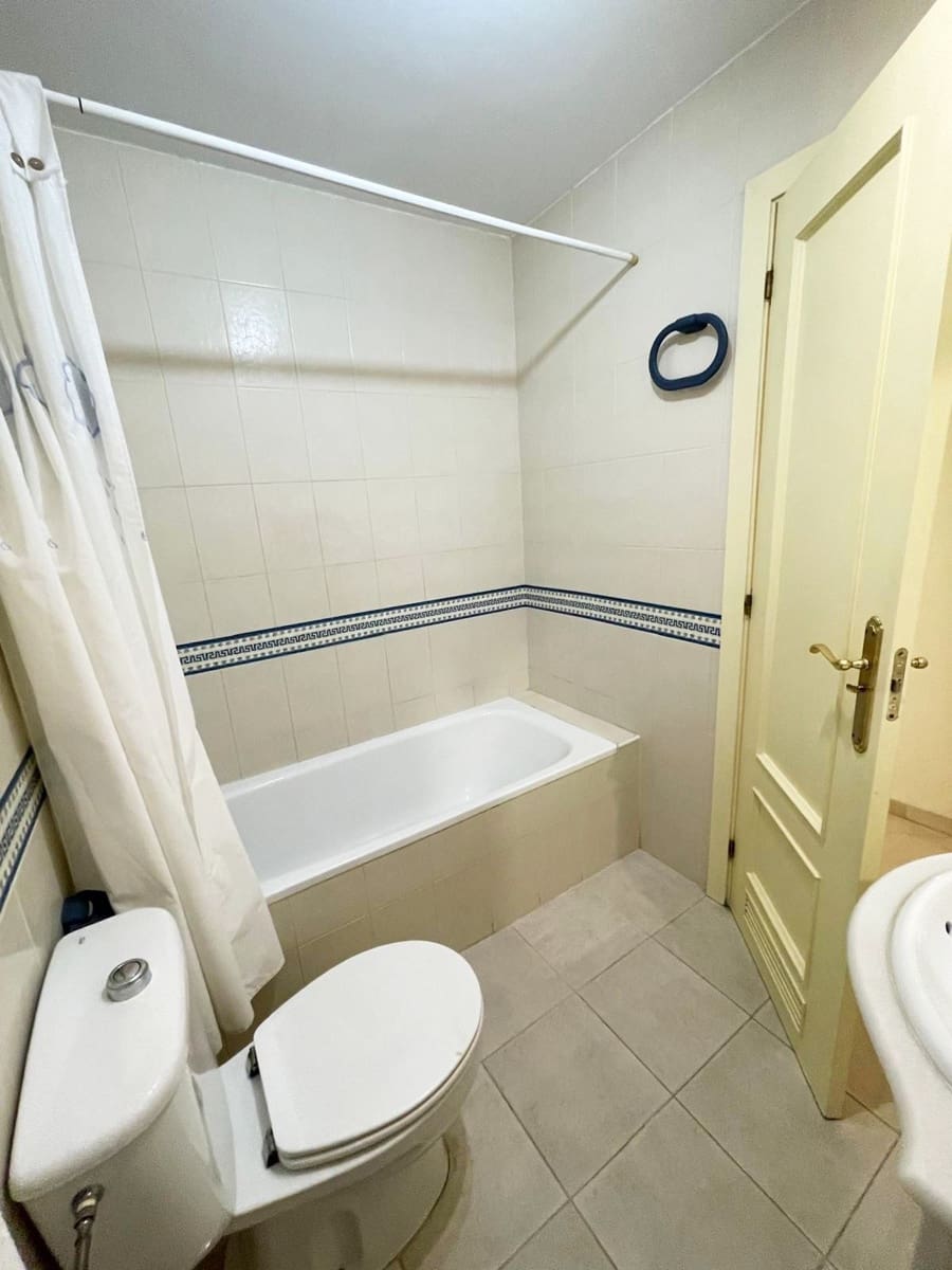 3 bedroom Apartment for sale in Nerja with garage - € 380,000 (Ref: 9618727)