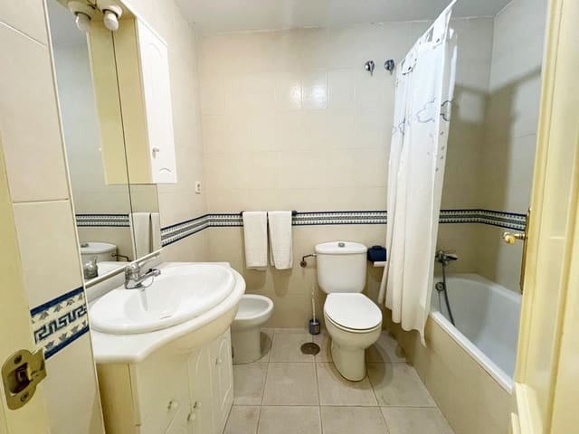 3 slaapkamer Appartement te koop in Nerja met garage - € 380.000 (Ref: 9618727)