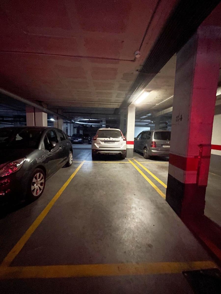 3 bedroom Apartment for sale in Nerja with garage - € 380,000 (Ref: 9618727)