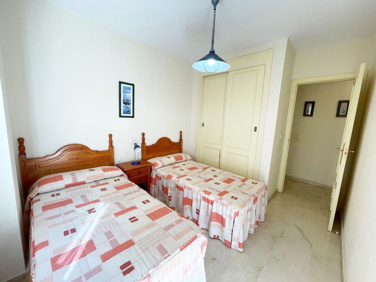 3 bedroom Apartment for sale in Nerja with garage - € 380,000 (Ref: 9618727)