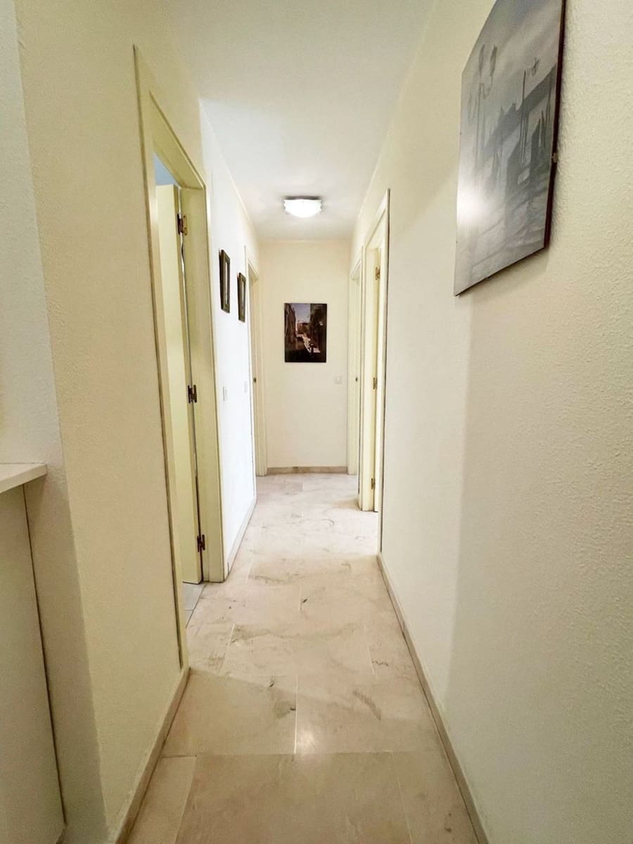 3 bedroom Apartment for sale in Nerja with garage - € 380,000 (Ref: 9618727)