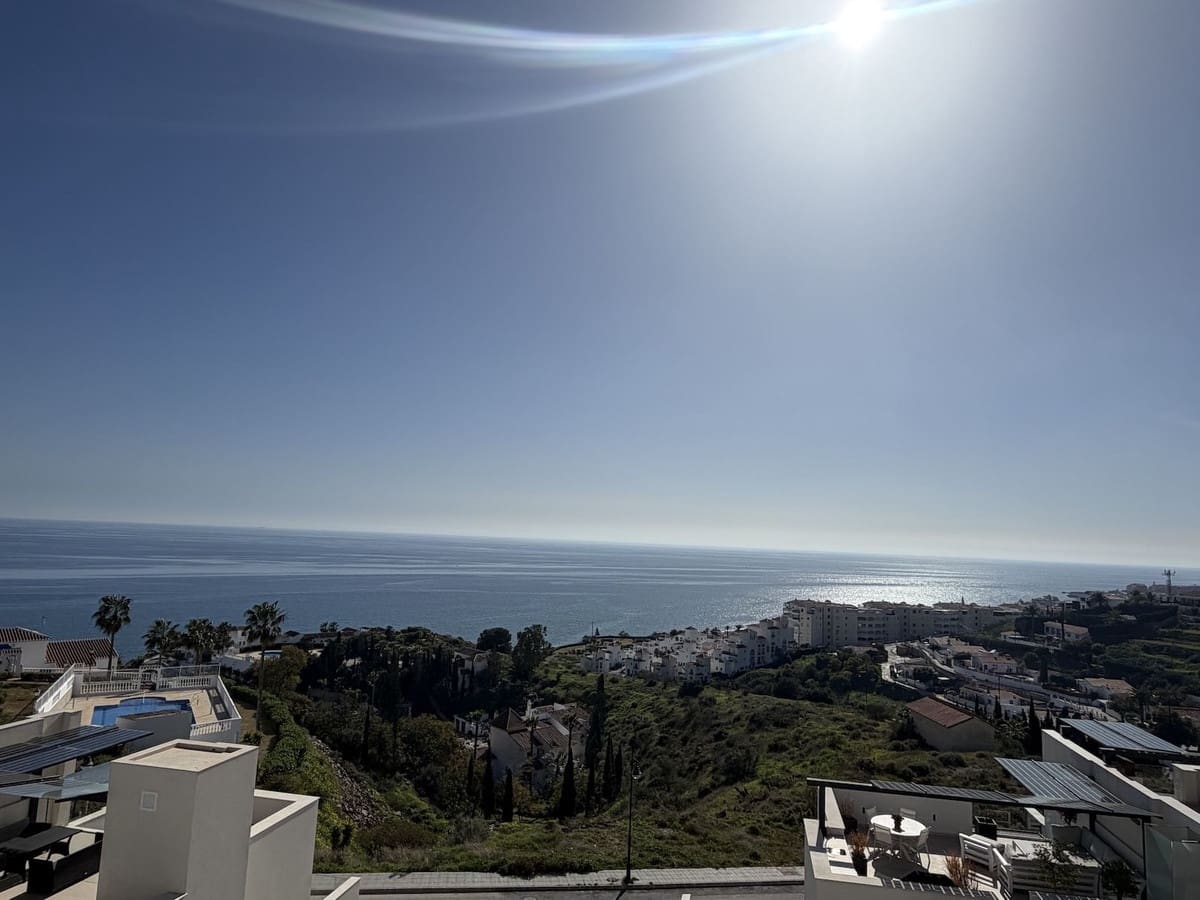 3 bedroom Townhouse for sale in Torrox-Costa with pool garage - € 599,000 (Ref: 9628323)