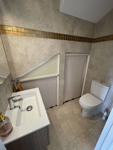 3 soveværelse Byhus til leje i Nueva Andalucia, Marbella med swimmingpool garage - € 3.200 (Ref: 9669246)