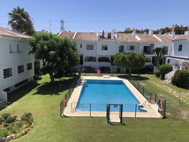1 camera da letto Appartamento da affittare in Nueva Andalucia, Marbella con garage - 1.250 € (Rif: 9669246)