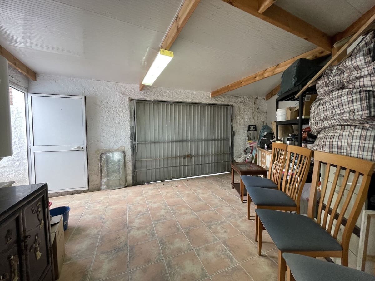 4 slaapkamer Villa te huur in Nerja met zwembad garage - € 2.000 (Ref: 9685637)